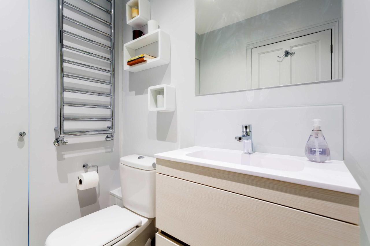 Veeve - A Kensington Mews Villa London Eksteriør billede