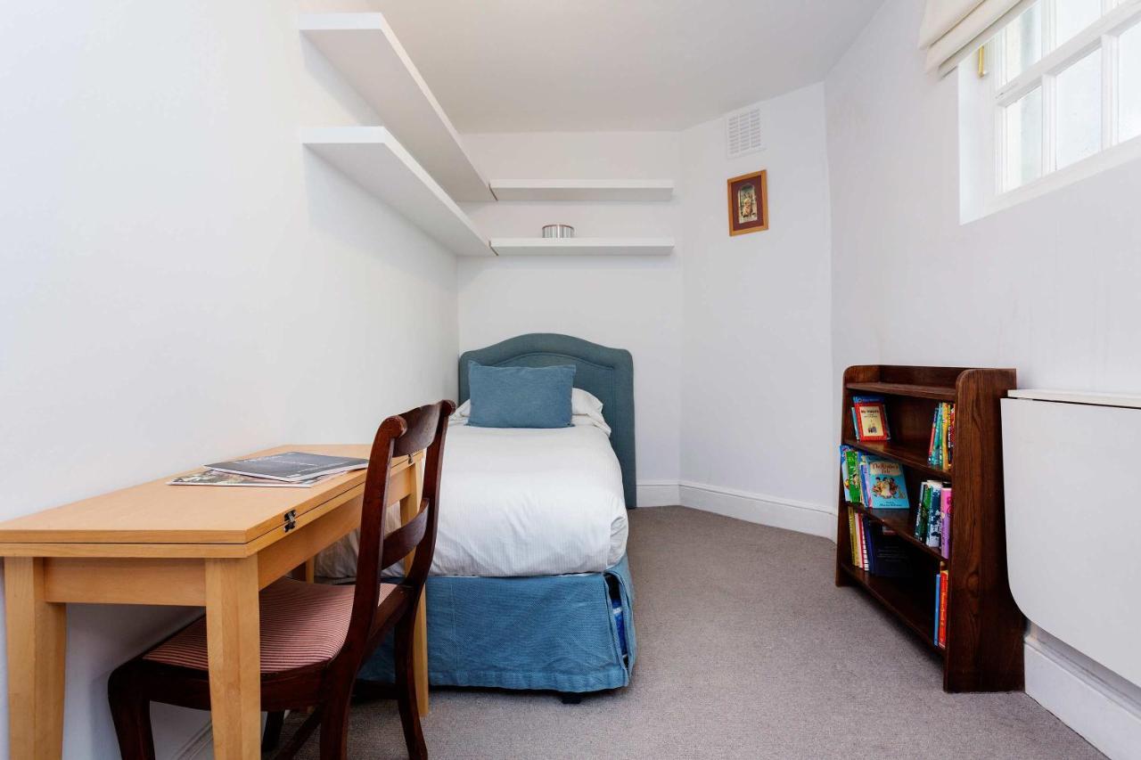 Veeve - A Kensington Mews Villa London Eksteriør billede
